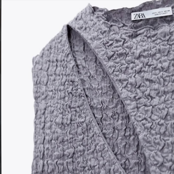 Zara Textured Cut Out Top - Picture 10 of 11